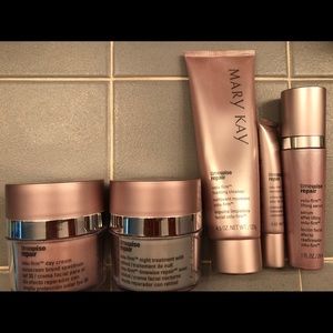 Mary Kay Timewise Repair Set